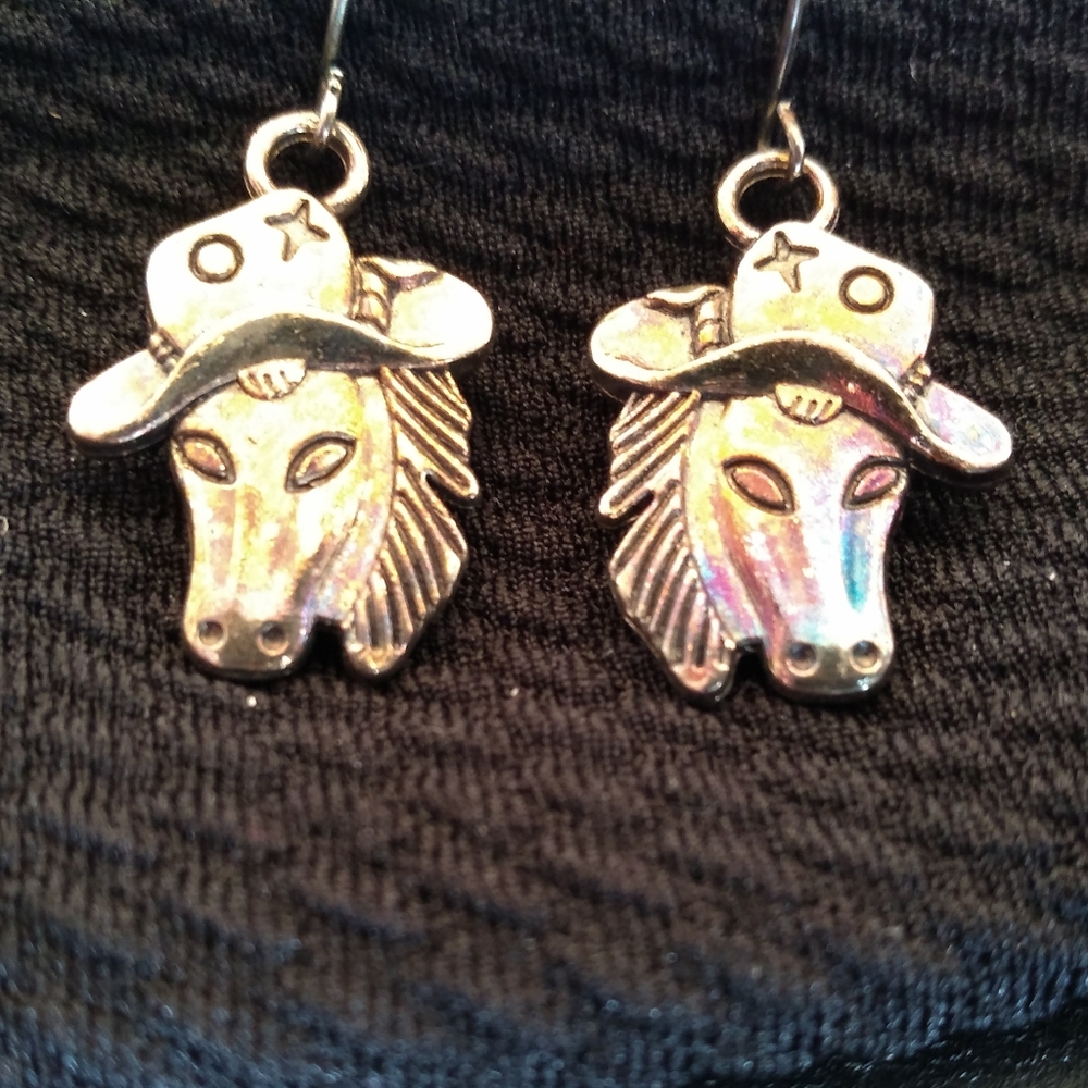 Horse head with cowboy hat earrings - new